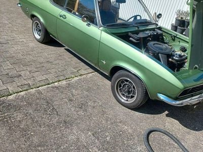 Usado Opel Manta 79 HP (58 kW) 1971 Verde Coupé