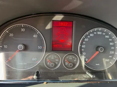 Gebraucht VW Touran Trendline 140 PS (102 kW) 2008 Schwarz Van / Kleinbus