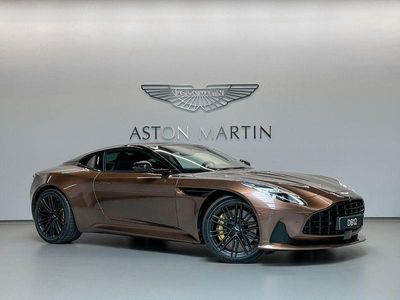 Nouă Aston Martin DB12 680 CP (500 kW) 2026 Maro Coupe