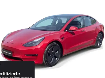Second-hand Tesla Model 3 Long Range RWD 208 kW (283 CP) 2021 Roșu Berlinǎ