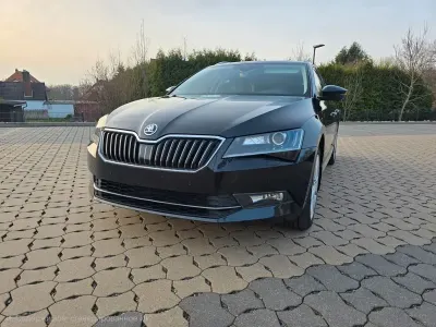 Gebraucht Skoda Superb Ambition 190 PS (139 kW) 2017 Schwarz Kombi