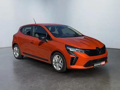 Usata Renault Clio V Evolution 91 CV (66 kW) 2024 Arancione Utilitaria