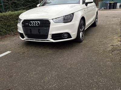 Gebraucht Audi A1 S-Line 90 PS (66 kW) 2011 Weiß Kleinwagen