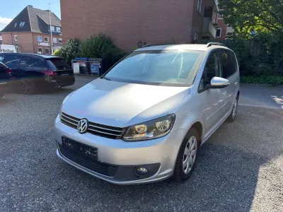 Gebraucht VW Touran Comfortline 105 PS (77 kW) 2012 Silber Van / Kleinbus