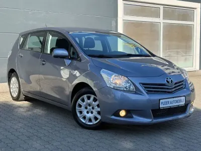 Gebraucht Toyota Verso Life 132 PS (97 kW) 2010 Blau Van / Kleinbus