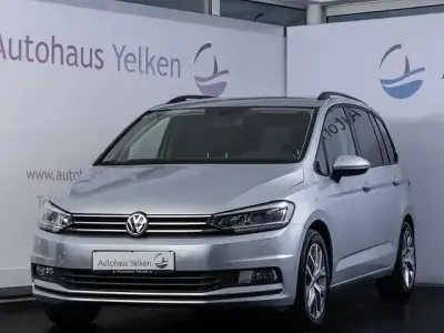 Gebraucht VW Touran Comfortline 150 PS (110 kW) 2015 Silber (reflexsilber) Van / Kleinbus