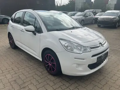 Usado Citroën C3 Tendance 82 CV (60 kW) 2013 Blanco Berlina