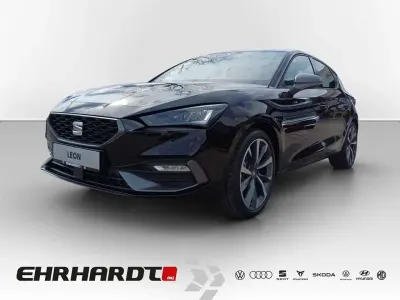 Gebraucht Seat Leon FR 150 PS (110 kW) 2025 Midnight schwarz metallic Limousine