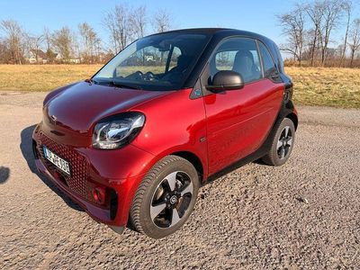 Rot Gebraucht 2021 Smart ForTwo Electric Drive Coupé | 9.700 € (Fairer Preis)