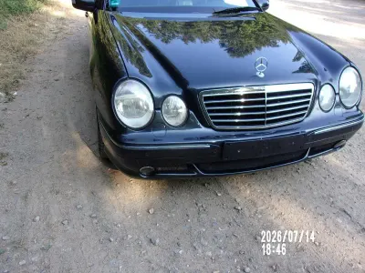 Gebraucht Mercedes E320 Avantgarde 224 PS (164 kW) 1999 Limousine