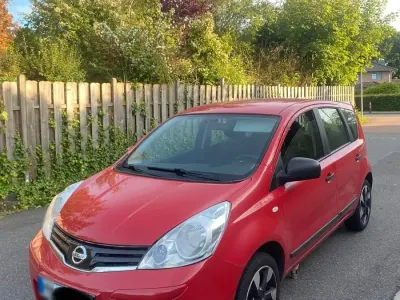 Gebraucht Nissan Note 85 PS (62 kW) 2009 Rot Kleinwagen