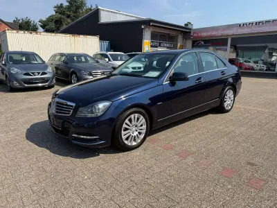 Gebraucht Mercedes C250 204 PS (150 kW) 2011 Cavansitblau Limousine