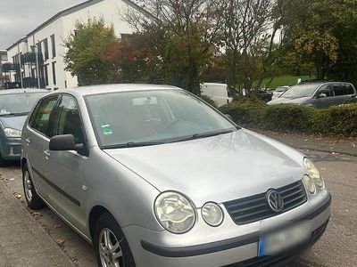 Silber Gebraucht 2002 VW Polo Kleinwagen | 890 € (Fairer Preis)
