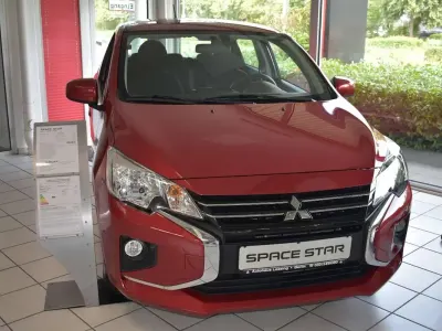 Gebraucht Mitsubishi Space Star Select 71 PS (52 kW) 2025 Amarena rot Limousine