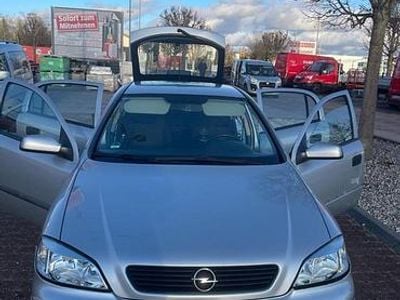 Second-hand Opel Astra 101 CP (74 kW) 1999 Argintiu Berlinǎ