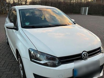 Gebraucht VW Polo 75 PS (55 kW) 2012 Weiß Kleinwagen