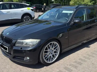 Gebraucht BMW 320 Performance 170 PS (125 kW) 2009 Schwarz Kombi