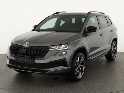 Graphite grau metallic Neu 2025 Skoda Karoq SportLine SUV | 41.995 € (Fairer Preis)