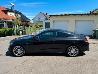 Gebraucht Mercedes C43 AMG AMG 390 PS (286 kW) 2019 Schwarz Coupé