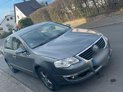 Gebraucht VW Passat 140 PS (102 kW) 2006 Grau Limousine