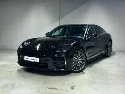 Neu Porsche Panamera 544 PS (400 kW) 2026 Tiefschwarzmetallic Kleinwagen