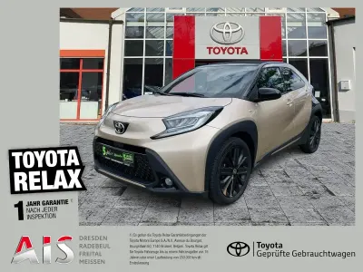 Gebraucht Toyota Aygo Style 72 PS (52 kW) 2022 Ginger beige (4u9)/ black mica (209 Kleinwagen