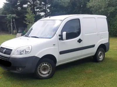 Gebraucht Fiat Doblò 100 PS (73 kW) 2010 Weiß Van / Kleinbus