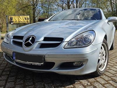 Second-hand Mercedes SLK200 163 CP (119 kW) 2005 Argintiu Cabrio