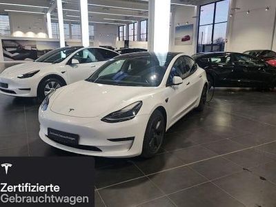 Weiß Gebraucht 2021 Tesla Model 3 Long Range RWD Limousine | 26.900 € (Etwas zu teuer)