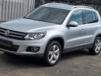 Second-hand VW Tiguan 140 CP (102 kW) 2011 Argintiu SUV