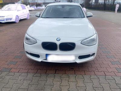 Usata BMW 114 105 CV (77 kW) 2012 Bianco Utilitaria