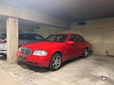 Mercedes C180