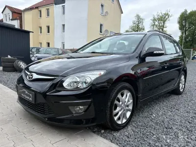 Gebraucht Hyundai i30 Classic 90 PS (66 kW) 2011 Schwarz Kombi