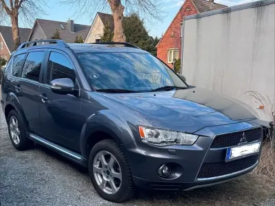 Gebraucht Mitsubishi Outlander Intense 156 PS (114 kW) 2010 Grau SUV