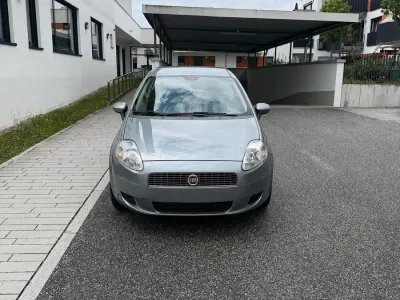 Gebraucht Fiat Grande Punto Dynamic 78 PS (57 kW) 2008 Grau Kleinwagen