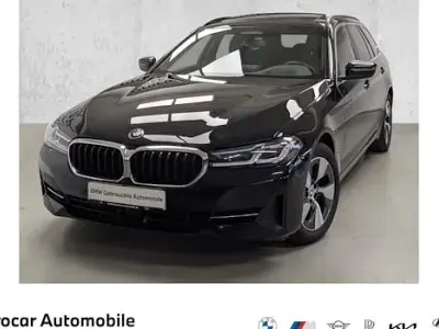 Gebraucht BMW 520 Efficient Dynamics 190 PS (139 kW) 2023 Schwarz Kombi