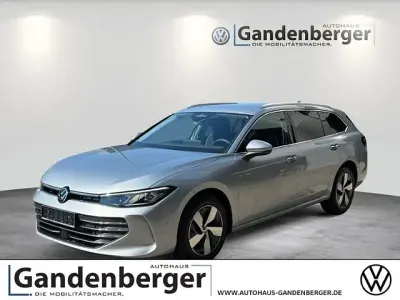 Gebraucht VW Passat 150 PS (110 kW) 2026 Silberschwarz Kombi