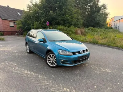 Gebraucht VW Golf VII Highline 122 PS (89 kW) 2013 Blau Kombi