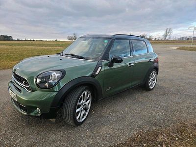 Grün Gebraucht 2015 Mini Cooper Kleinwagen | 10.000 €
