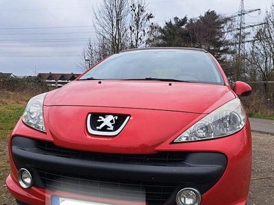 Gebraucht Peugeot 207 Urban Move 95 PS (69 kW) 2008 Rot Kleinwagen