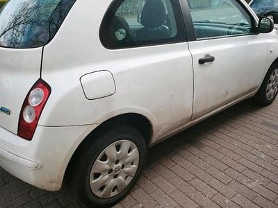 Gebraucht Nissan Micra 58 PS (42 kW) 2010 Weiß Kleinwagen