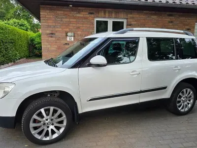 Gebraucht Skoda Yeti 122 PS (89 kW) 2014 Weiß SUV