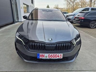 Gebraucht Skoda Octavia SportLine 150 PS (110 kW) 2025 Graphitegrau metallic Kombi