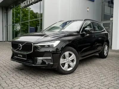 Gebraucht Volvo XC60 Momentum 250 PS (183 kW) 2022 Black solid stone SUV