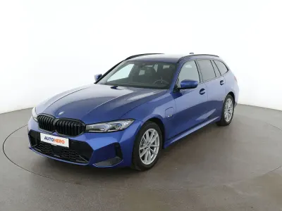 Gebraucht BMW 330e M Sport 2022 Blau Kombi