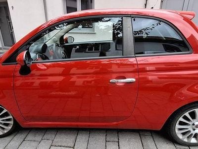 Gebraucht Fiat 500 101 PS (74 kW) 2010 Rot Kleinwagen