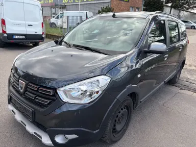 Gebraucht Dacia Lodgy Stepway 102 PS (75 kW) 2019 Grau Van / Kleinbus