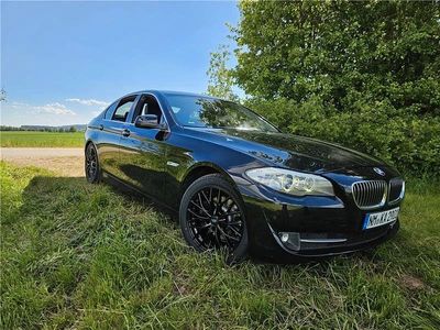 Gebraucht BMW 520 Sport Line 184 PS (135 kW) 2011 Schwarz Limousine