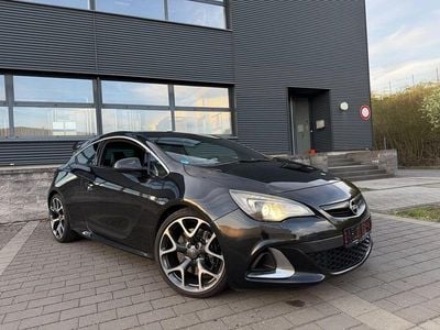 Usata Opel Astra GTC OPC 280 CV (205 kW) 2014 Nero