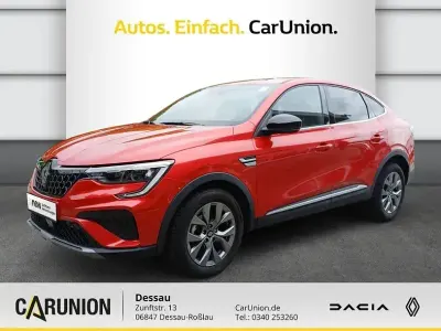 Gebraucht Renault Arkana Techno 140 PS (102 kW) 2024 Feuerrot SUV